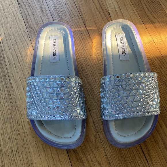 Steve Madden Size 6 Jewel Sparkly Slides Silver - Picture 3 of 11